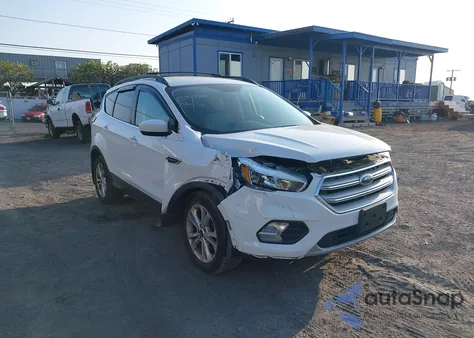 2018 Ford Escape Se from USA, damaged, VIN 1FMCU0GD8JUA24563